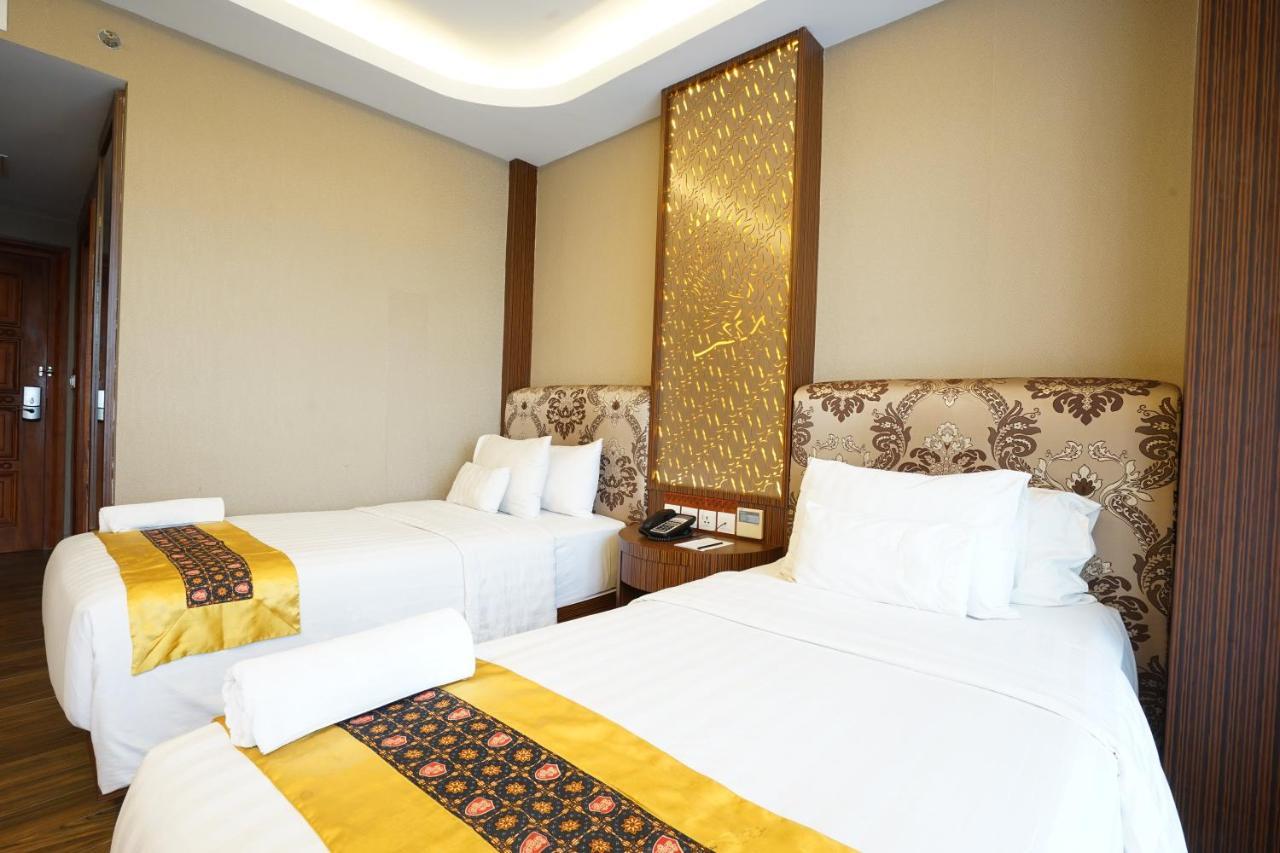 Kj Hotel 4*